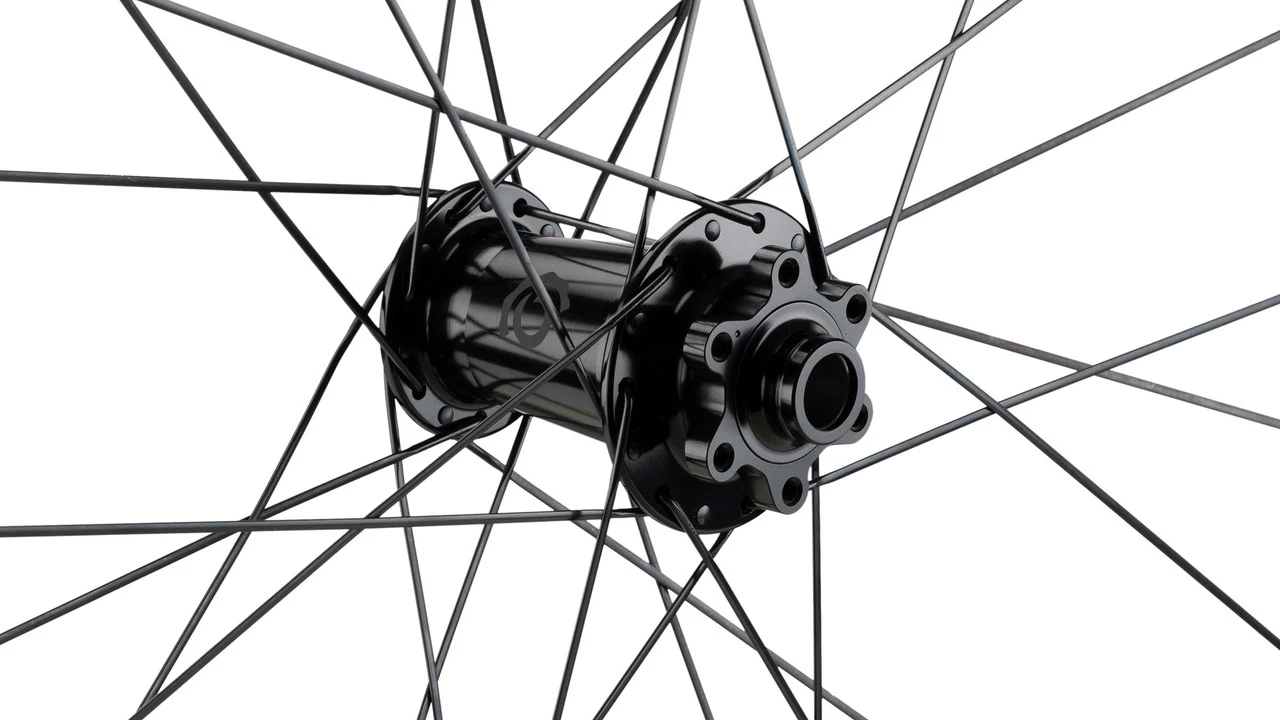 Crankbrothers Synthesis Enduro 11 I9 Carbon Disc 6-bolt 29" Boost Wheelset 5 Crankbrothers Synthesis Enduro 11 I9 Carbon Disc 6-bolt 29" Boost Wheelset - Image 3